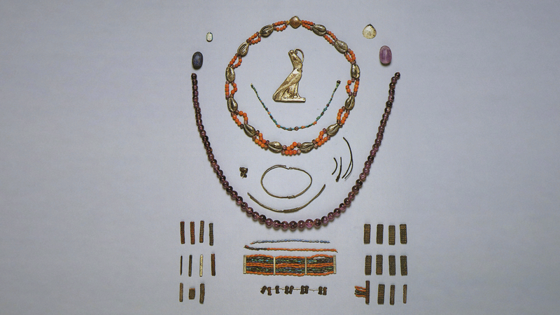 File:DTAE - Theban Tomb MMA 840 objects.png