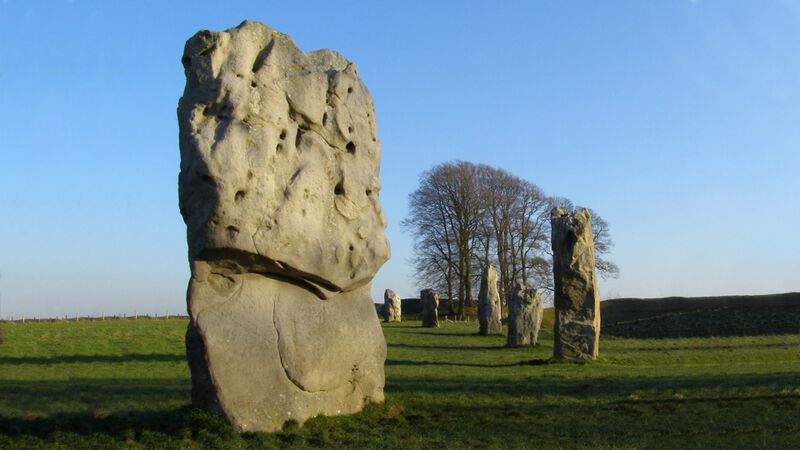 File:DTVA - Avebury megalith.jpg