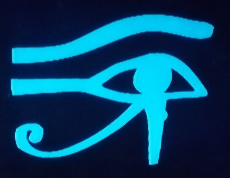 File:Glyph-AC2-eye.JPG