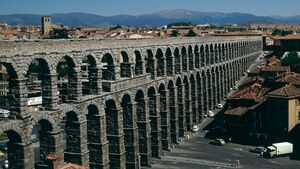 DTAE Aqueduct of Segovia.jpg