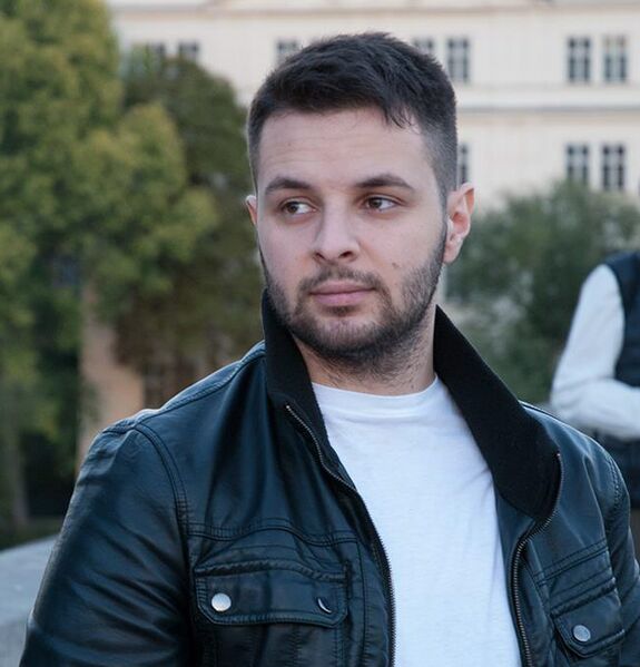 File:Darek Zabrocki.jpg