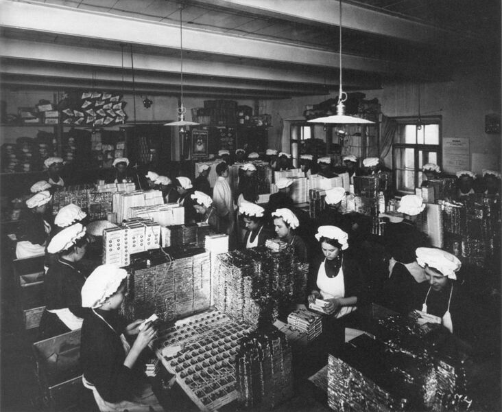 File:ACB - Russian confectionary workers.jpg