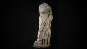 DT - Cyrene statue.jpg