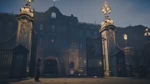 Jacob and Evie enter the palace M4.JPG