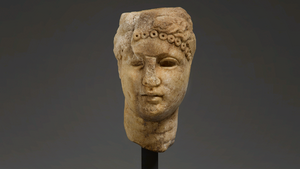 DTAE Head of Cleopatra VII.png