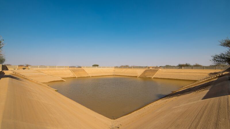 File:ACMir Aqeeq Pool.jpg