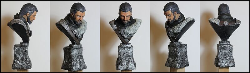 File:Ezio Sculpture Bust by Mufizal.jpg